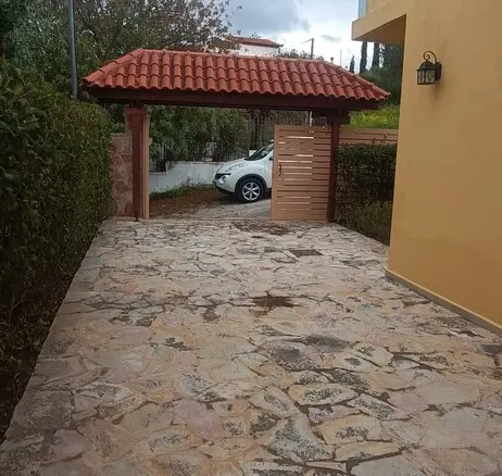 3-bedroom Detached House In Anavissos, Greece (153 M²)