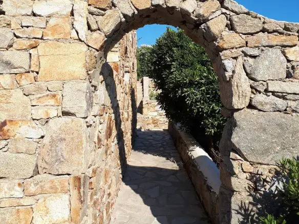 3-bedroom Detached House In Mykonos, Greece (170 M²)