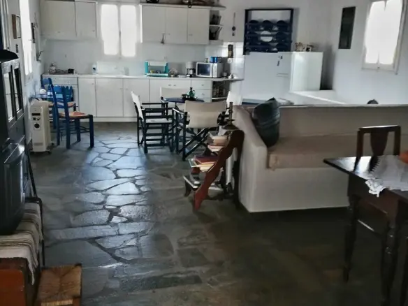 3-bedroom Detached House In Mykonos, Greece (170 M²)