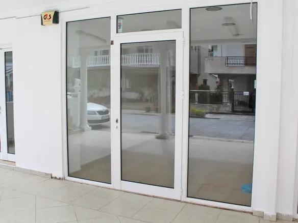 Commercial Property Of 58 M² In Olympic Coast