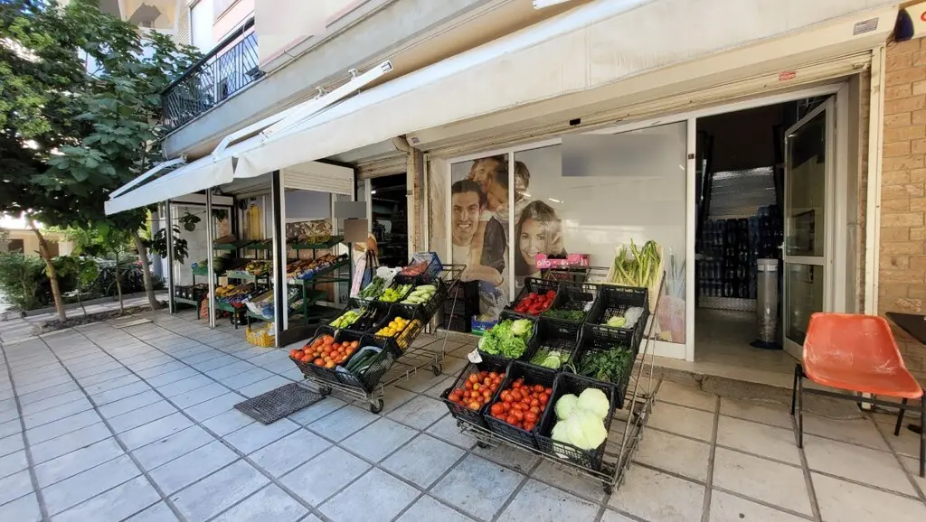 Commercial Property Of 360 M² In Thessaloniki