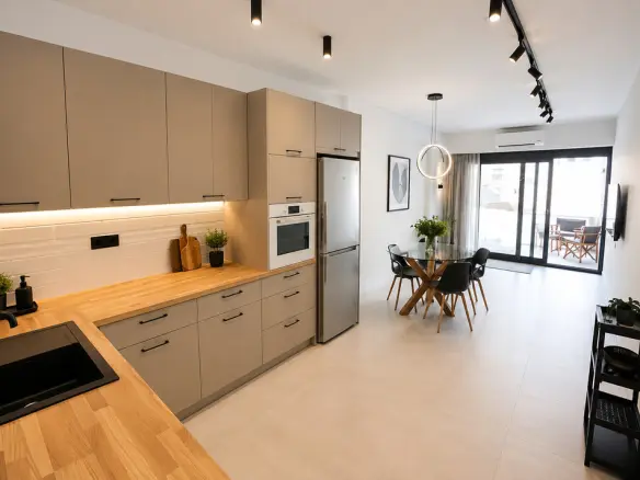 1-bedroom Flat In Center Of Thessaloniki, Greece (55 M²)