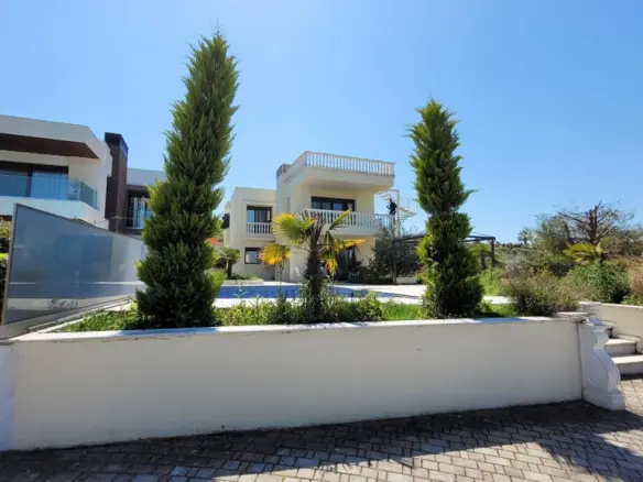 3-bedroom Villa In Thermi, Greece (167 M²)