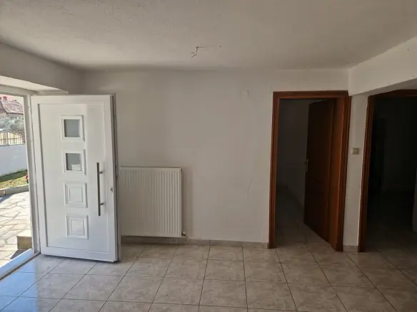 4-bedroom Building In Prosotsani, Greece (168 M²)
