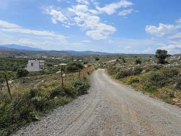 Land Of 2600 M² In Crete