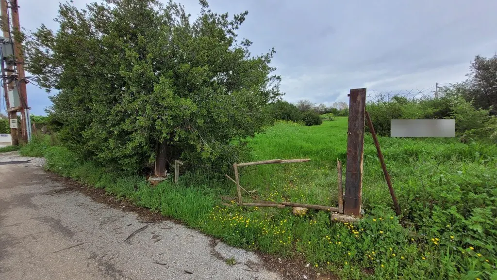 Land Of 4000 M² In The Suburbs Of Thessaloniki