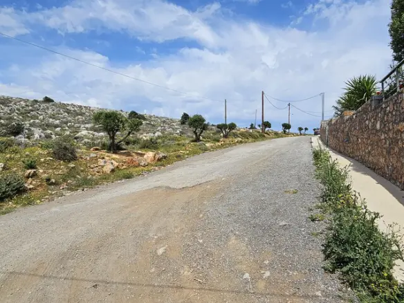 Land Of 2600 M² In Crete