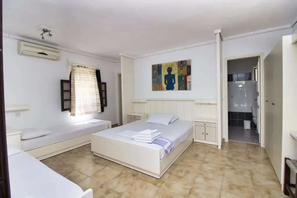 Hotel Of 350 M² In Athos, Chalkidiki