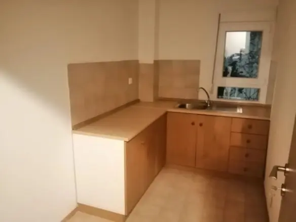 2-bedroom Flat In Kalamaria, Greece (125 M²)