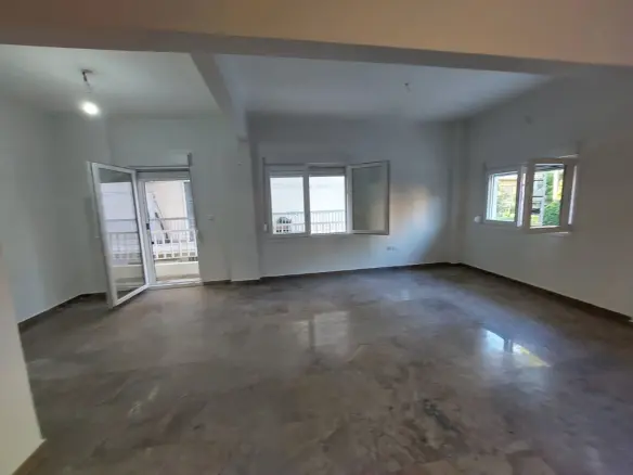 2-bedroom Flat In Kalamaria, Greece (125 M²)