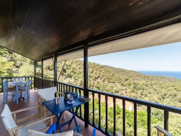 Detached House In Thasos, Greece (200 M²)