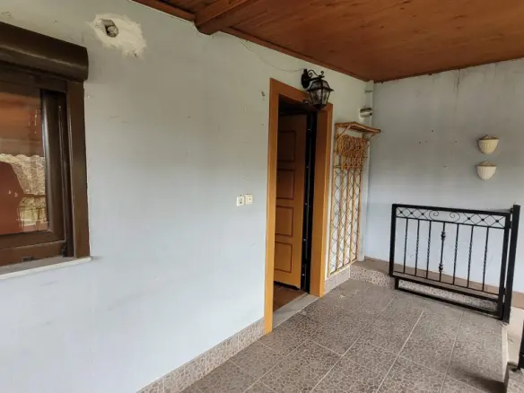 4-bedroom Maisonette In Thermi, Greece (140 M²)