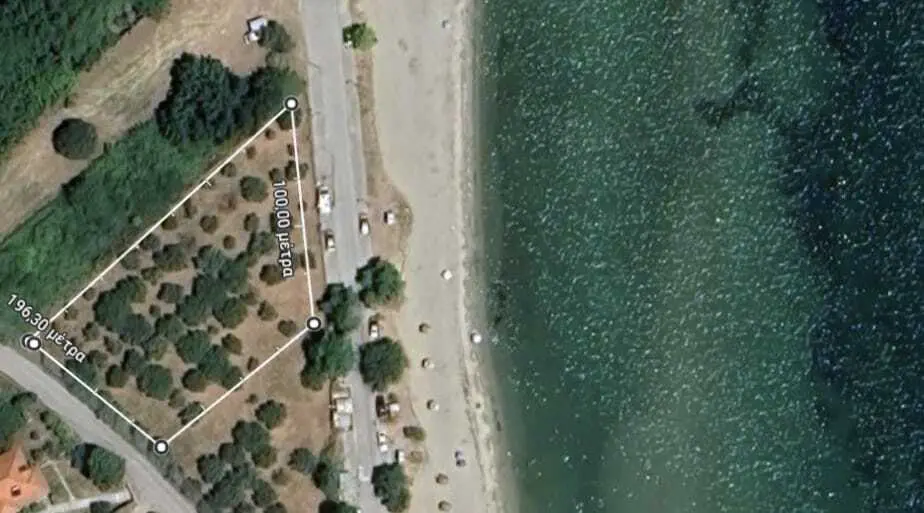 Land Of 2100 M² In Olympic Coast