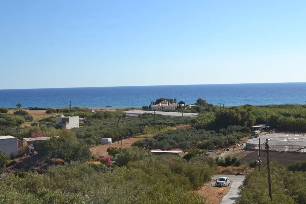 Land Of 1000 M² In Crete