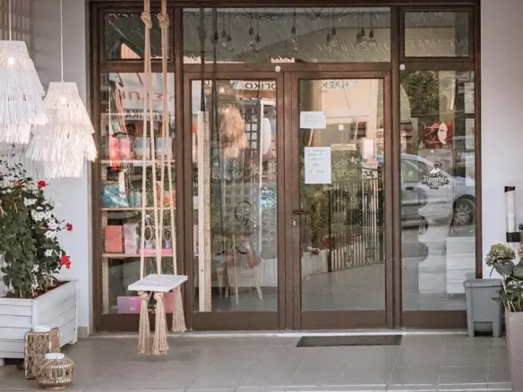 Business In Sithonia, Greece (150 M²)