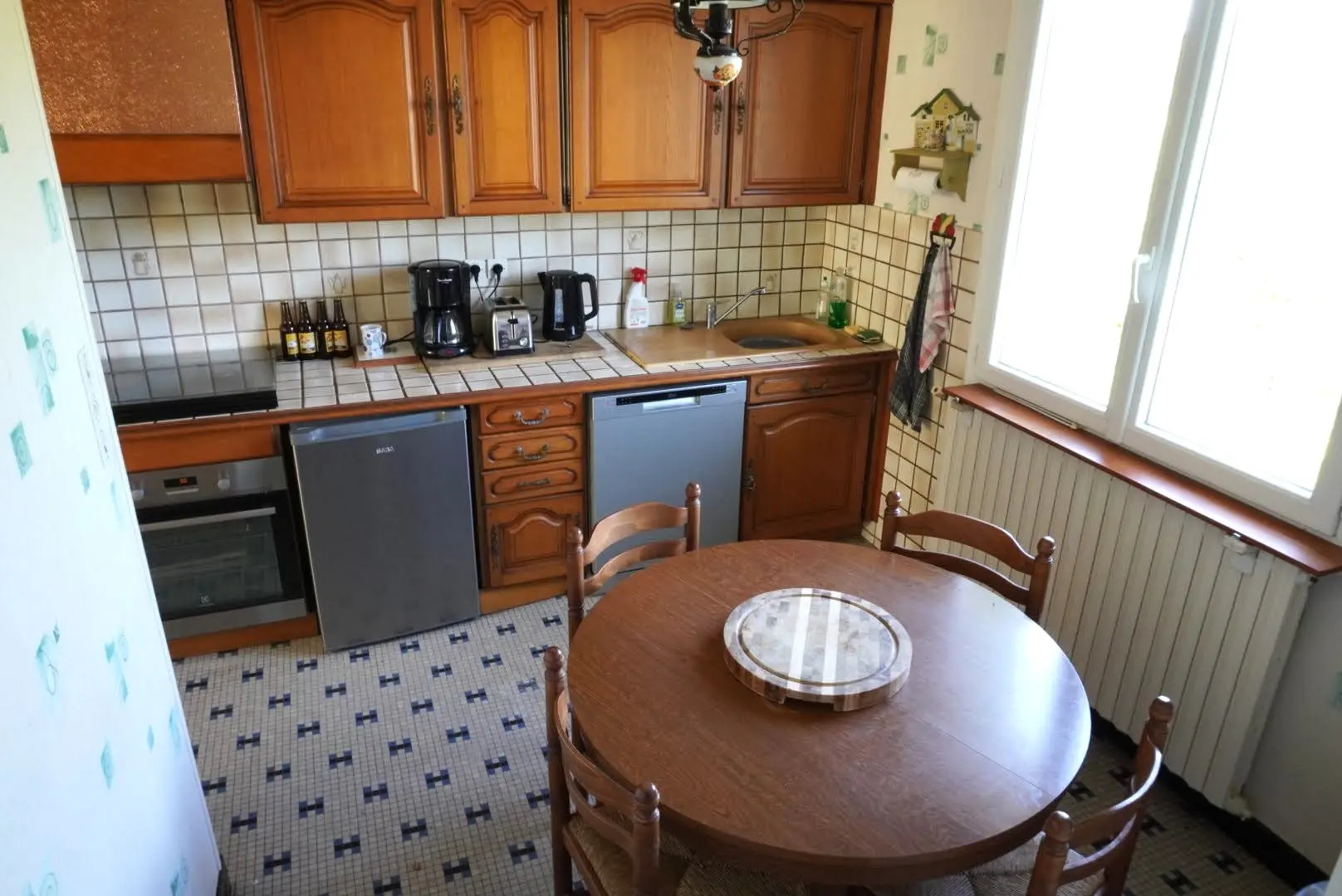 Village House Of 0 M² With Gardens, Garage, Outbuildings, 3 Bedrooms, 2 Bathrooms In Mauprevoir
