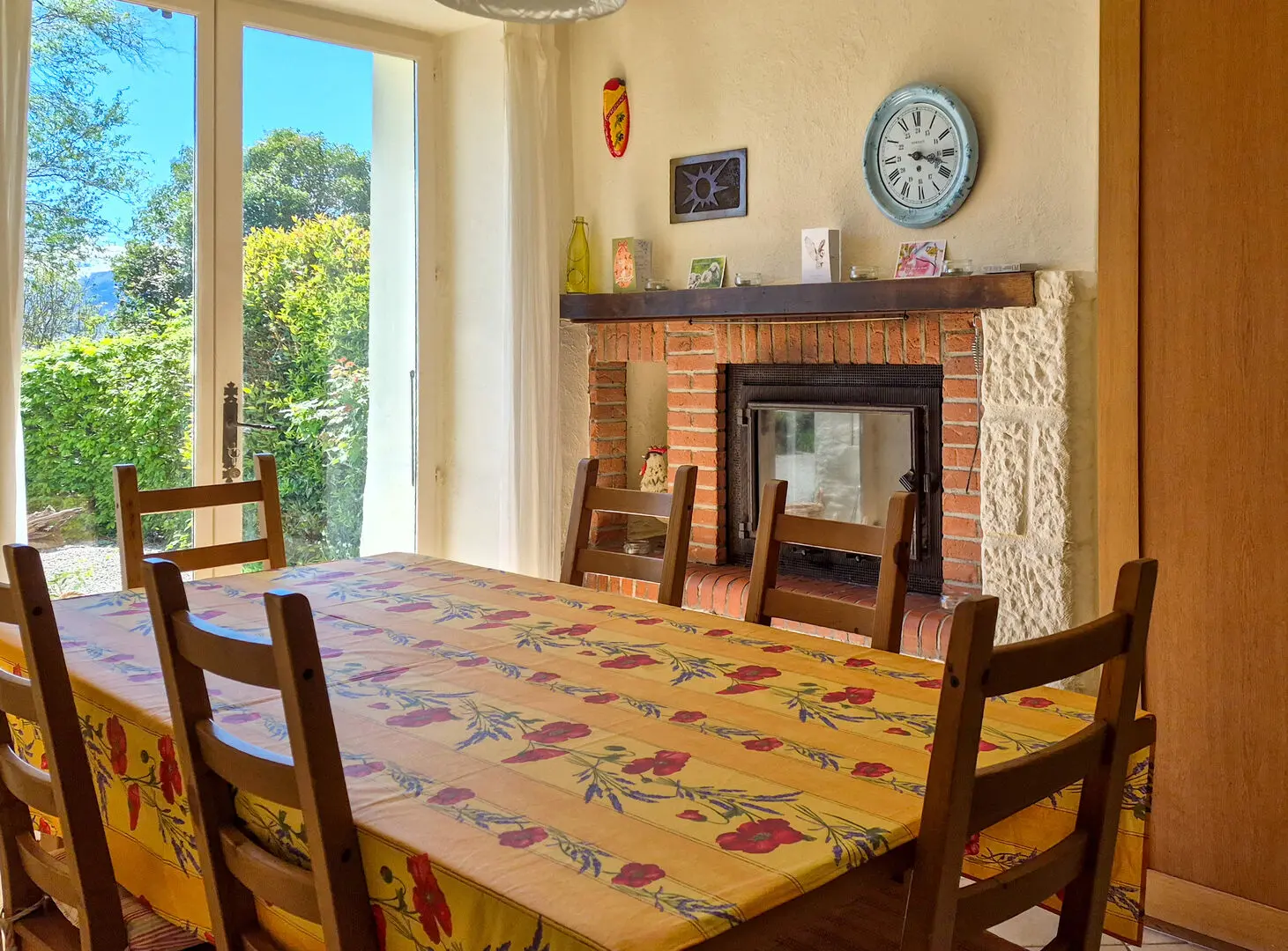House Of 5 Bedrooms With Guest Cottage, Pool, And Pyrenees Views