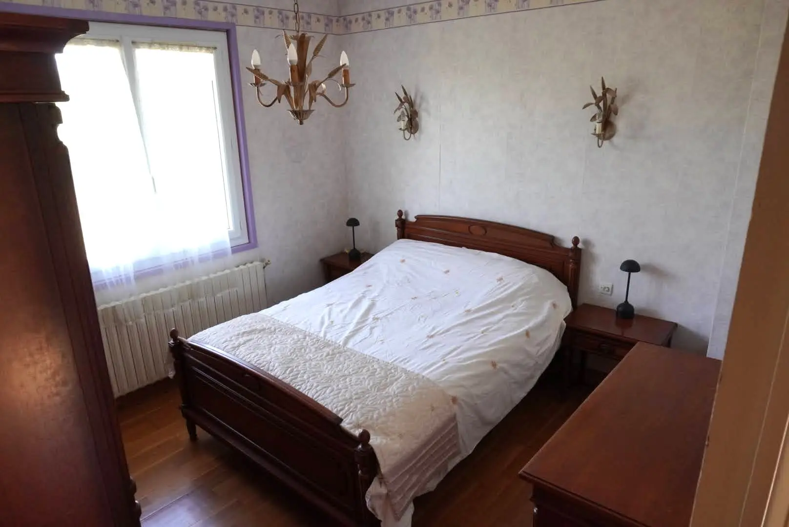 Village House Of 0 M² With Gardens, Garage, Outbuildings, 3 Bedrooms, 2 Bathrooms In Mauprevoir