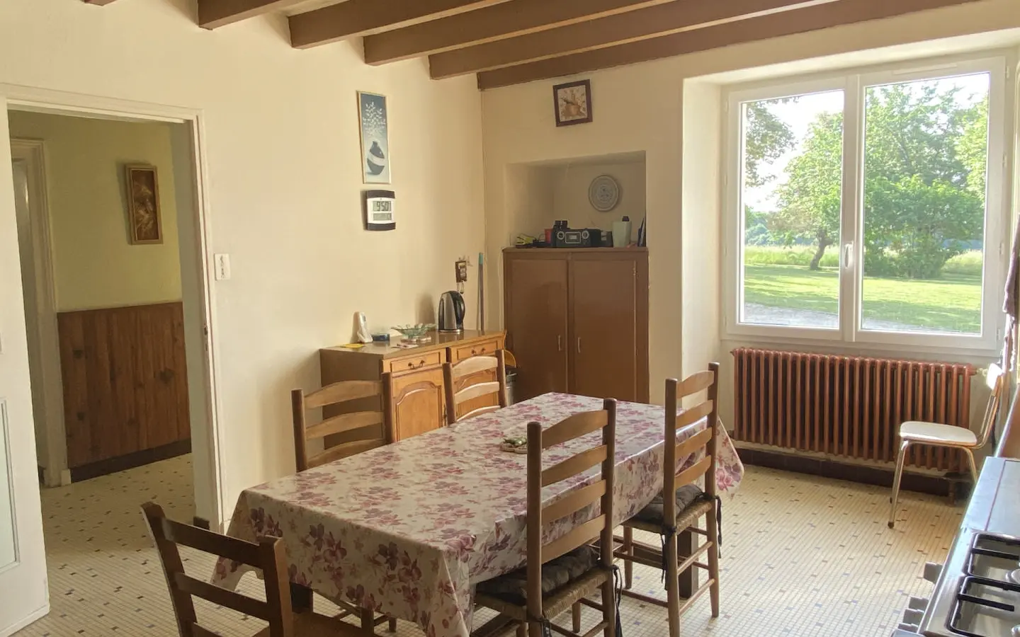 Country Property Of 190 M² With Views Near Chalais