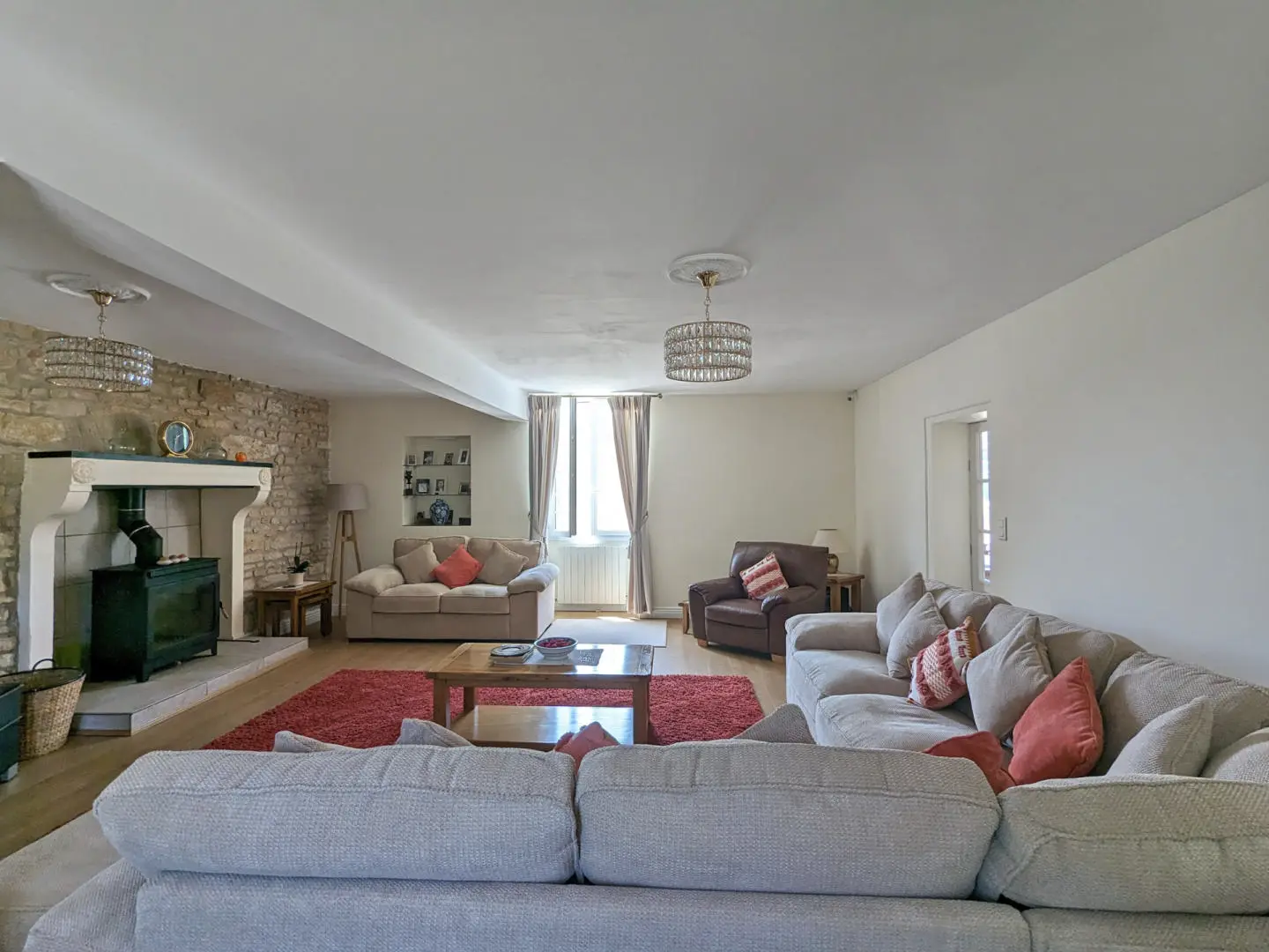 Maison De Maître Of 21 Acres With Guest Cottage And Pool In Vienne