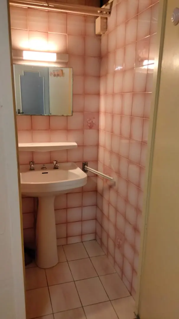 Village House Of 0 M² With Gardens, Garage, Outbuildings, 3 Bedrooms, 2 Bathrooms In Mauprevoir