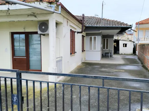 2-bedroom Detached House In Paralia, Greece (70 M²)