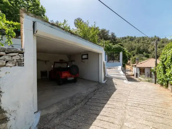 Detached House In Thasos, Greece (200 M²)
