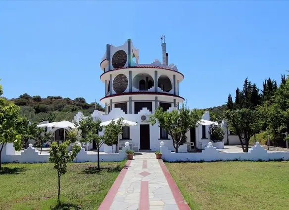Hotel Of 350 M² In Athos, Chalkidiki