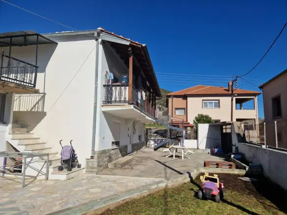 Building Of 168 M² In North Greece