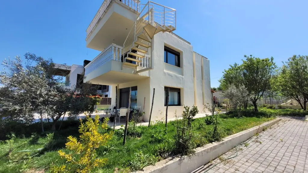 Villa Of 167 M² In The Suburbs Of Thessaloniki