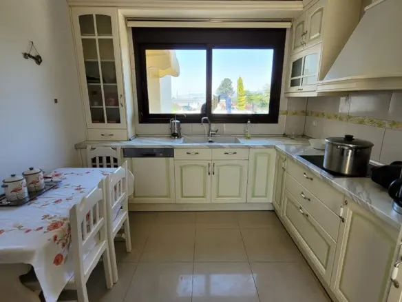 3-bedroom Villa In Thermi, Greece (167 M²)