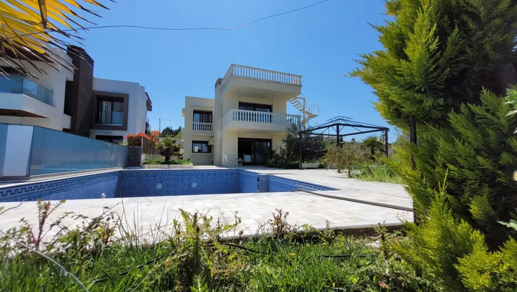 Villa Of 167 M² In The Suburbs Of Thessaloniki