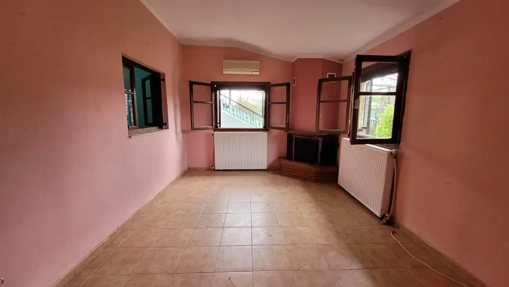Maisonette Of 140 M² In The Suburbs Of Thessaloniki
