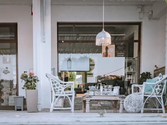 Business In Sithonia, Greece (150 M²)
