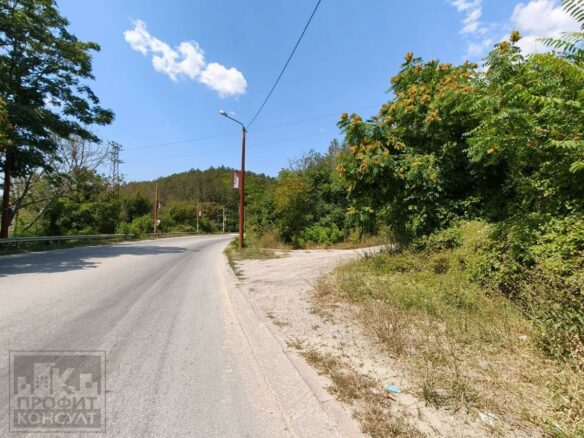 Land Plots Of 300 M² With Rental Availability In Cholakovtsi District, Veliko Tarnovo