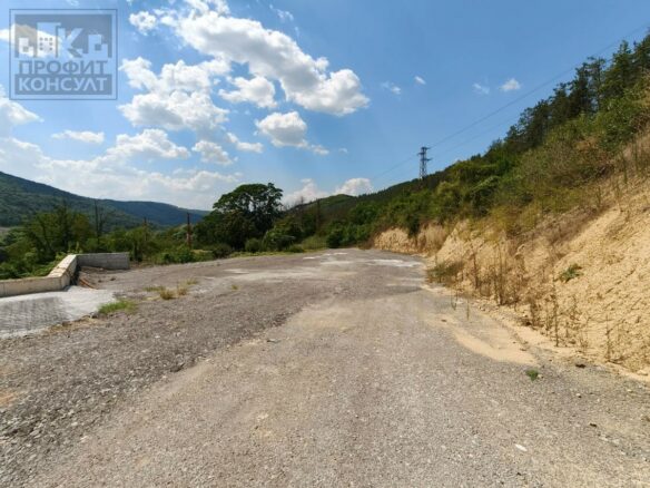 Land Plots Of 300 M² With Rental Availability In Cholakovtsi District, Veliko Tarnovo