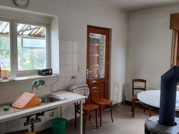 Spacious Family Home In A Quiet Area, Only About 15 Km From Brussels, With Large Garden, Parking, Attic And Basement,…