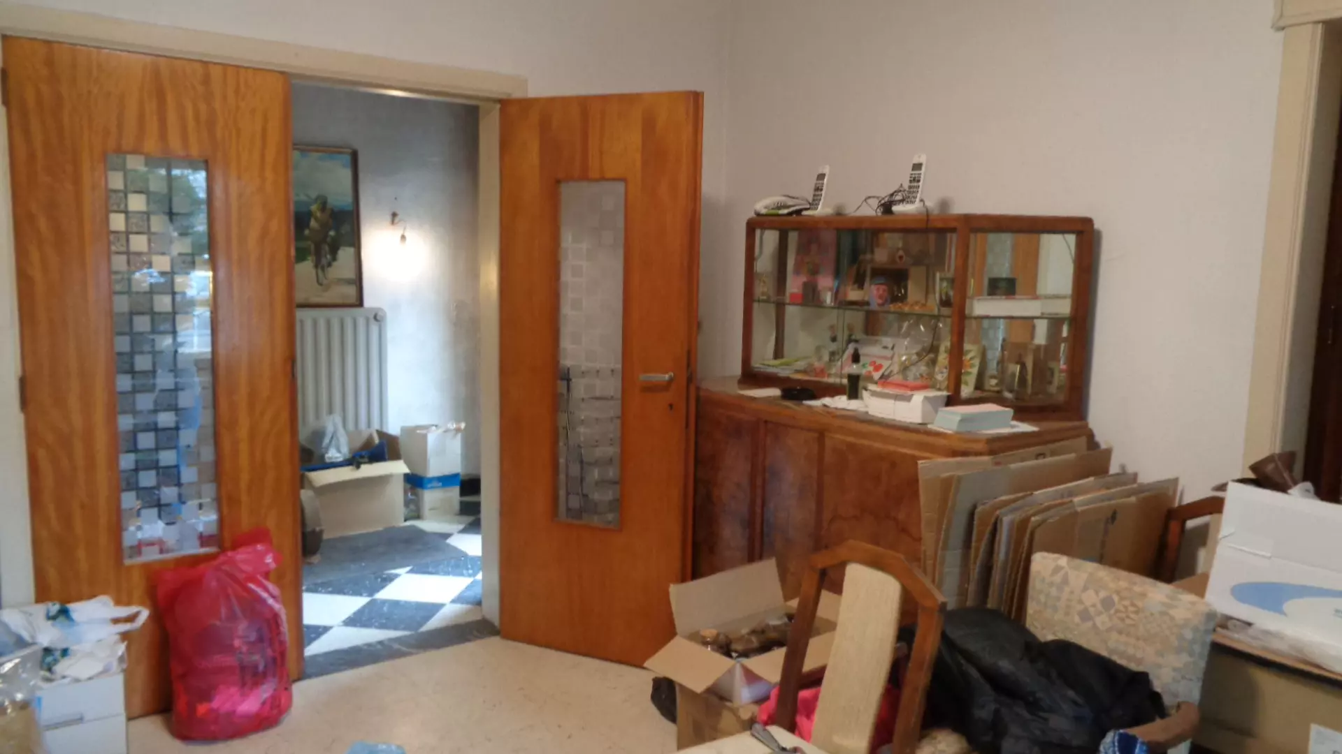 Spacious Family Home In A Quiet Area, Only About 15 Km From Brussels, With Large Garden, Parking, Attic And Basement,…