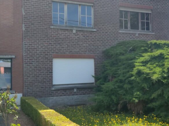 Spacious Family Home In A Quiet Area, Only About 15 Km From Brussels, With Large Garden, Parking, Attic And Basement,…