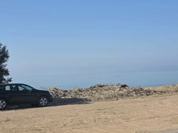 Plot Of 14,000 M² With Seafront Investment Opportunity In West Beach Kalamata