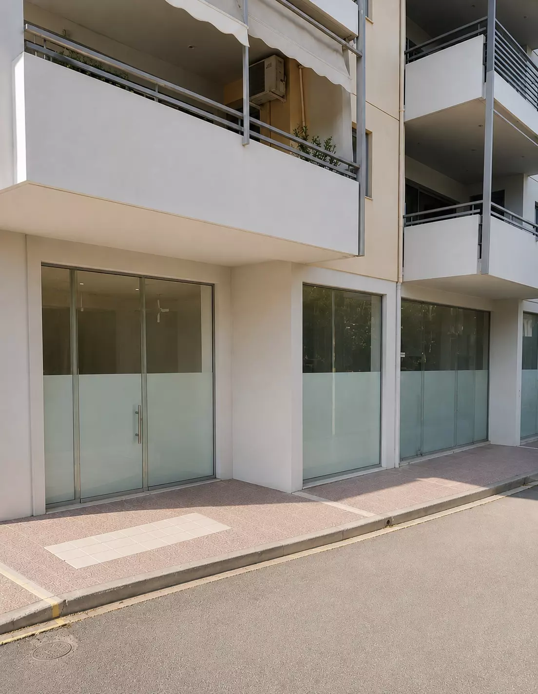Commercial Property Of 350 M² In The Center Of Kalamata