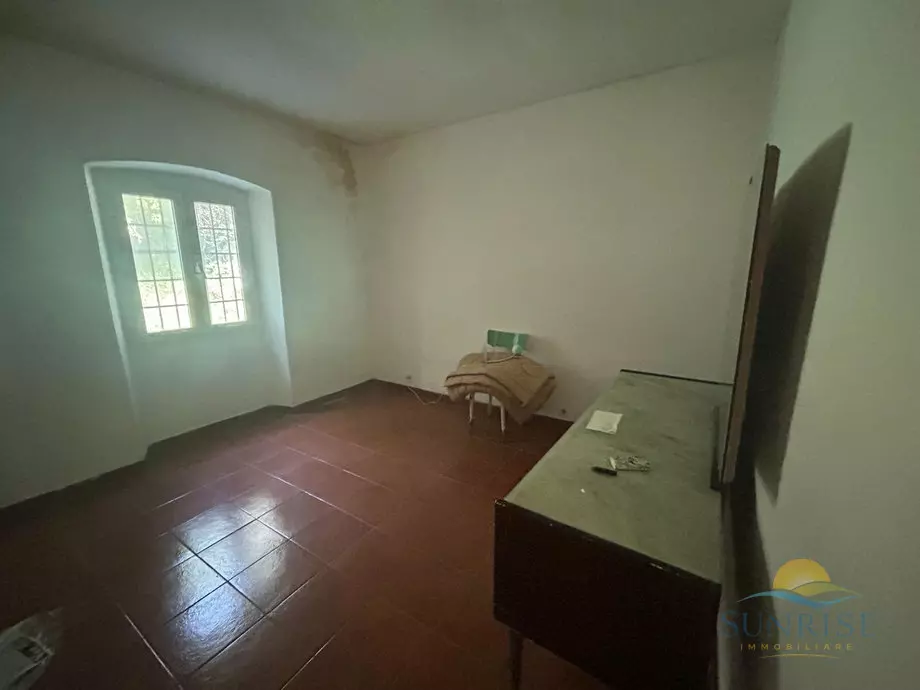 Country House Of 100 M² With Green And Quiet Area