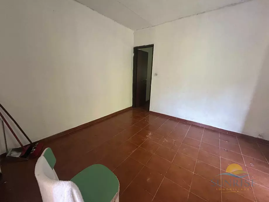 Country House Of 100 M² With Green And Quiet Area