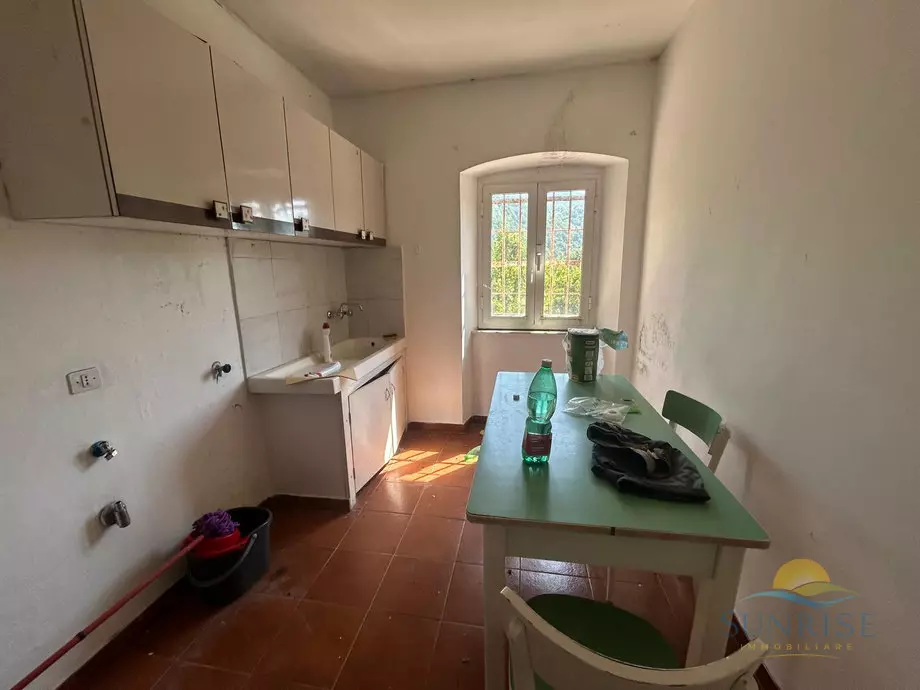 Country House Of 100 M² With Green And Quiet Area