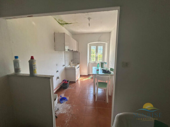 Country House Of 100 M² With Green And Quiet Area