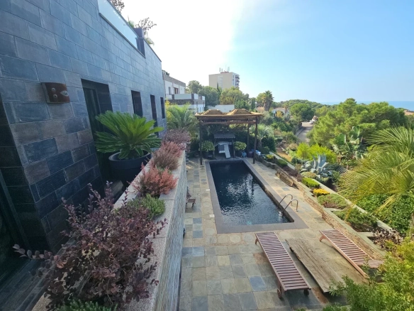 House Of 273 M² In Lloret De Mar, Spain