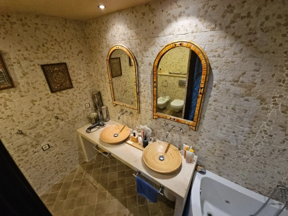 4-bedroom House In Lloret De Mar, Spain (273 M²)