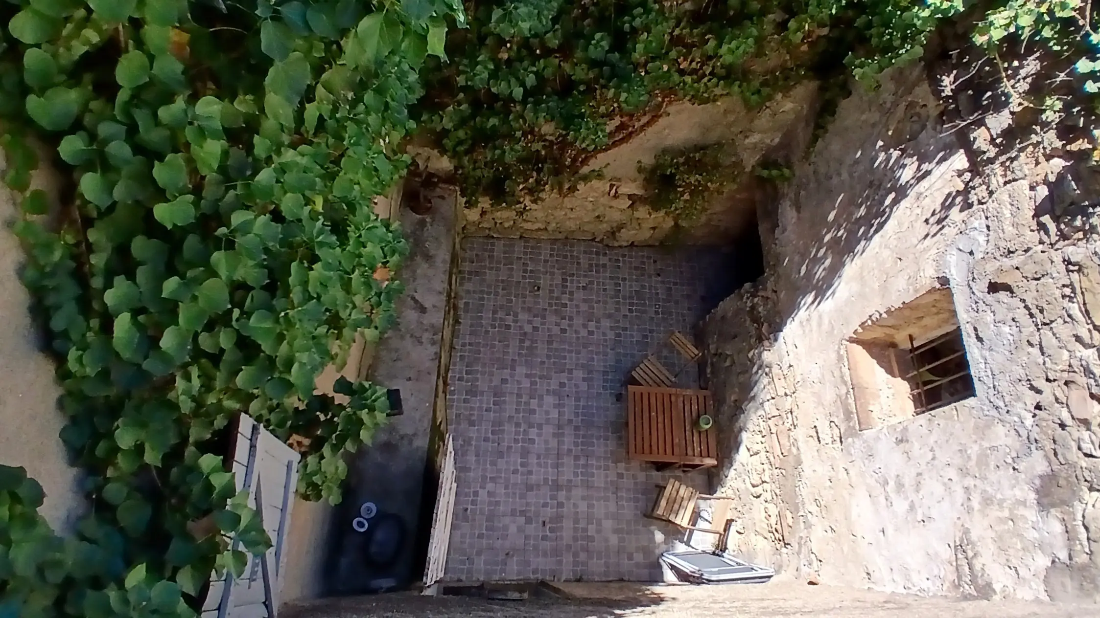 House Of 53 M² In Magalas, France
