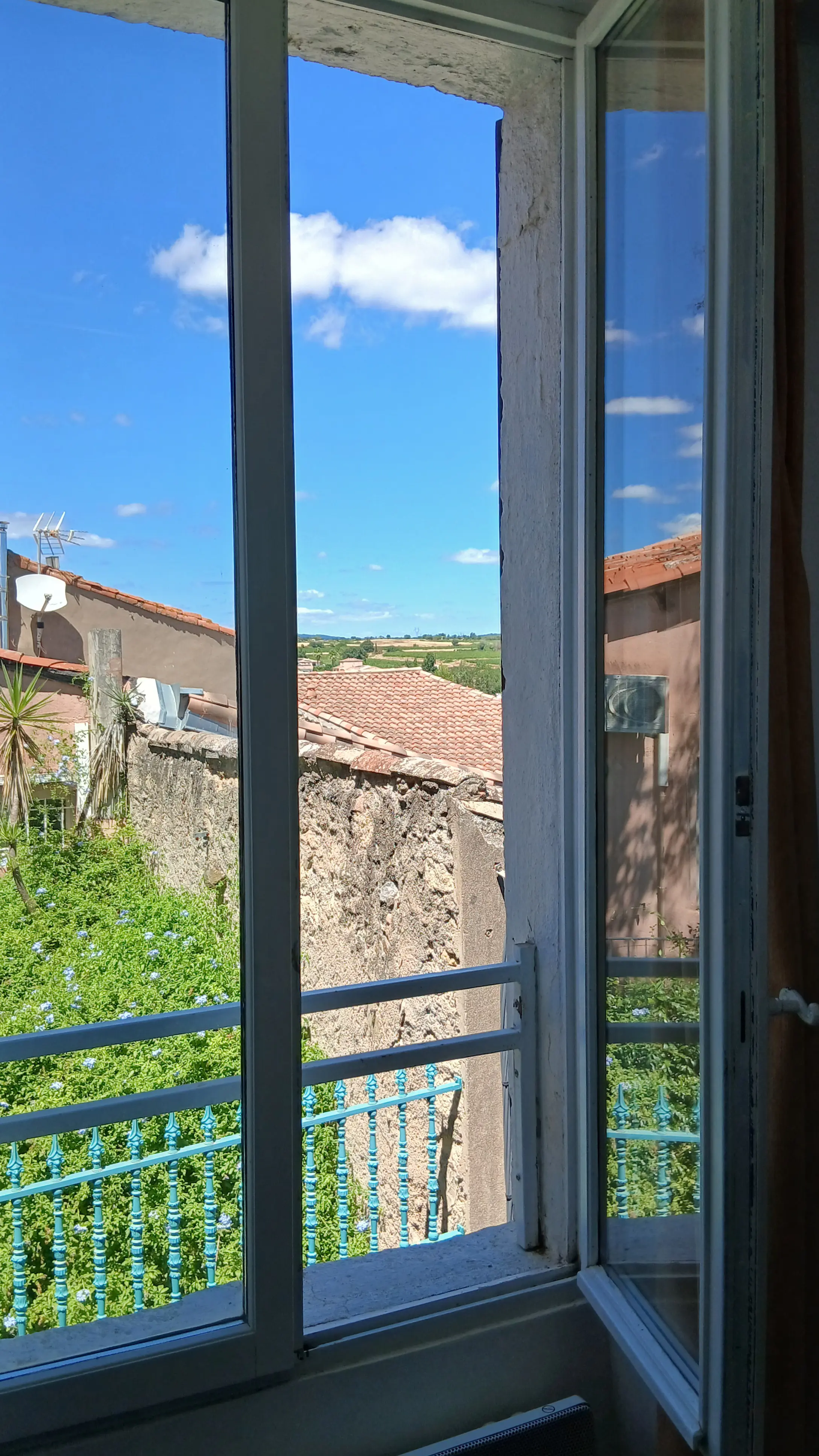 House Of 53 M² In Magalas, France