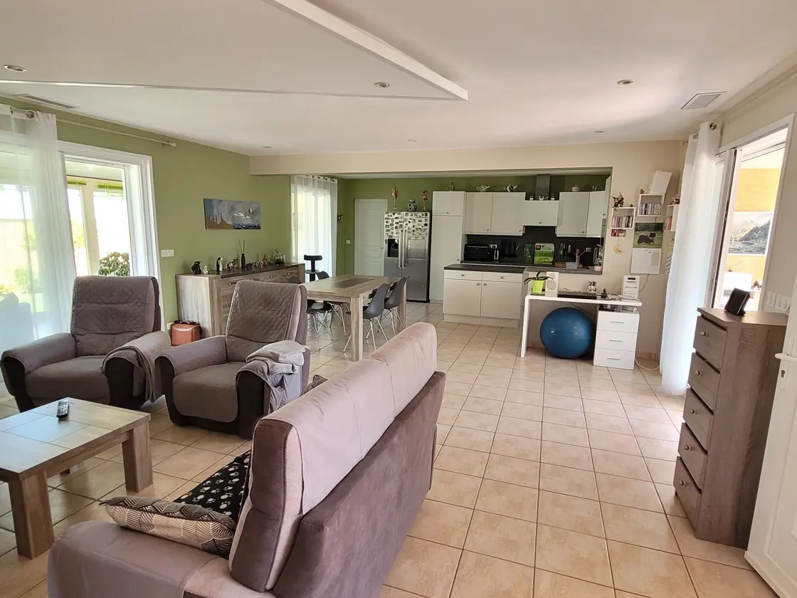 Detached House Of 190 M² In Puimisson